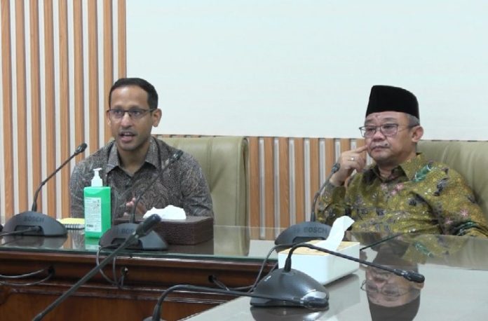 Sekretaris Umum PP Muhammadiyah Abdul Mu'ti melakukan rapat bersama Mendikbudristek Nadiem Makarim (TVMU)